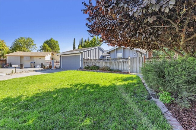 Photo - Updated home in Oak Grove