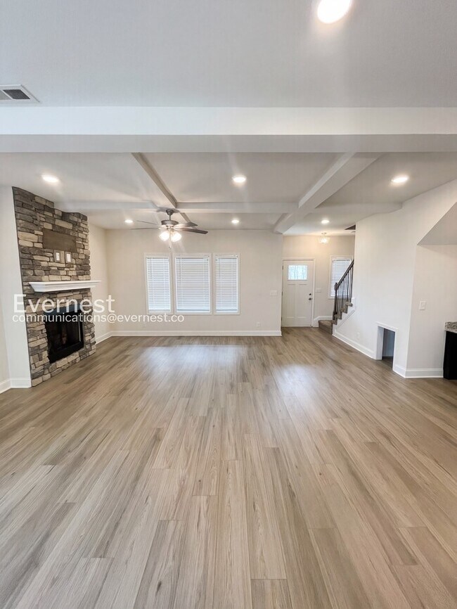 Photo - 817 Marksman Ct