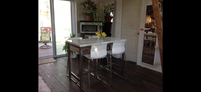 Photo - 128 N Putt Corners Rd