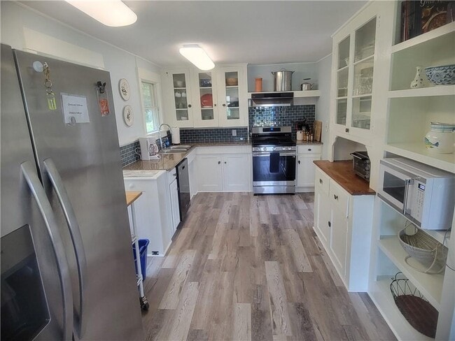 Photo - 9 Pasadena Ave