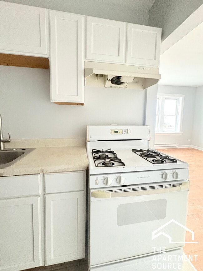 Photo - 6228 S Western Ave Unit 208