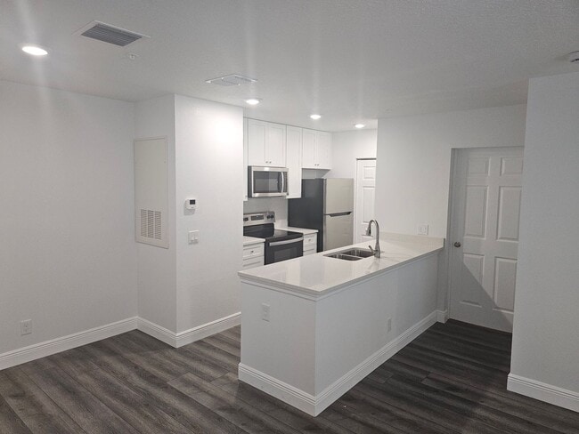 Photo - BRAND NEW 2026 1 BED / 1 BATH CONDO (ACROSS FROM CELEBRATION - NEAR DISNEY) Unit 800 #301