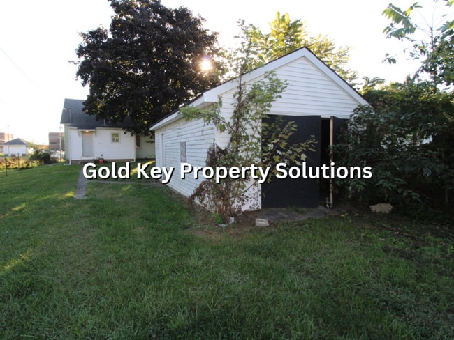 Photo - Updated 2 BR 1 BA House with Huge Kitchen ...