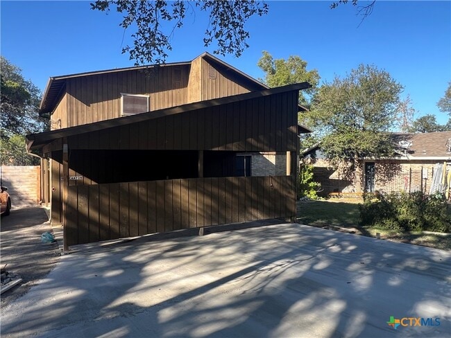 Photo - 960 Canyon Dr