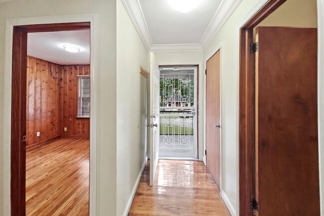 Photo - 2798 Dearwood Dr SW
