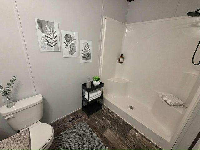 Photo - 547 Waxwing Ln