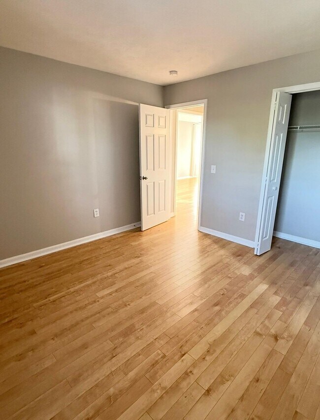 Photo - 517 White River Dr