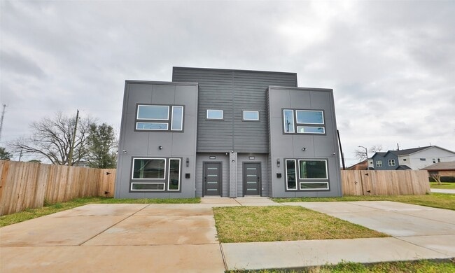 Photo - 9315 Ashville Dr