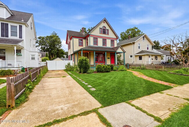 Photo - 638 Overton Pl