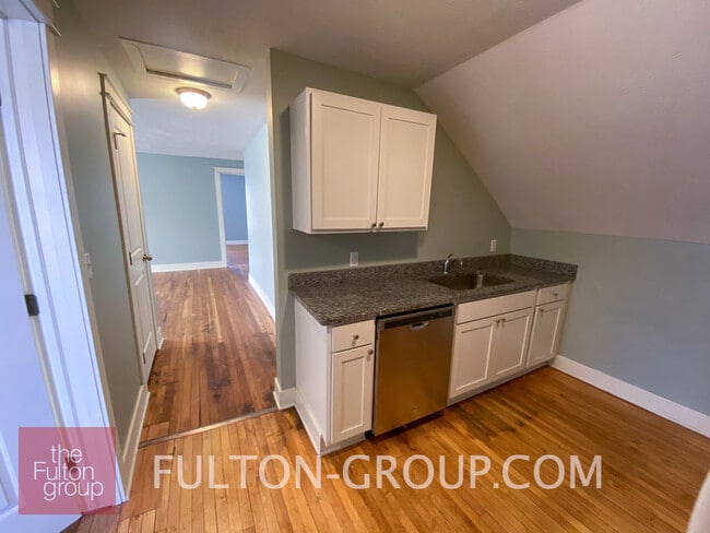 Building Photo - 36 Dwight Ave SE Unit 2