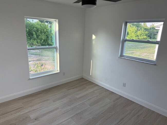 Photo - 9466 Tacoma Ave