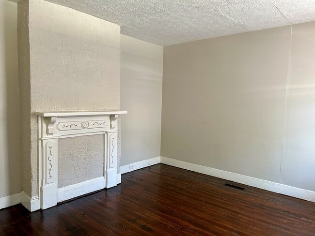 Photo - 307 S Kent St
