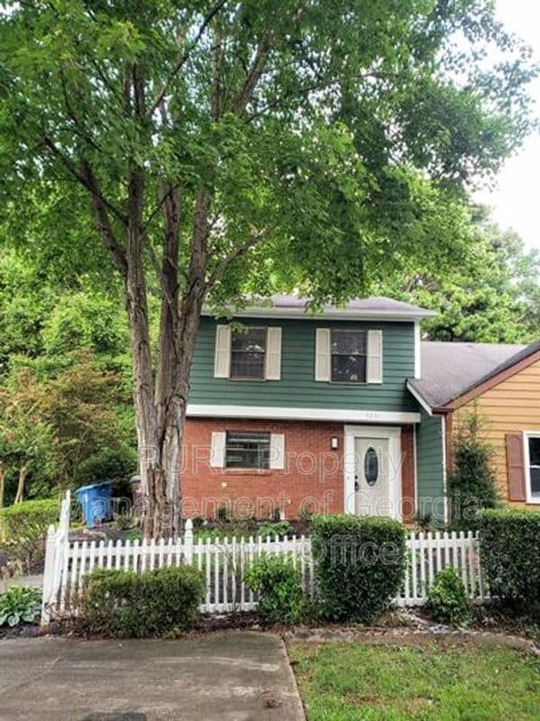 Photo - 5031 Village Green Way