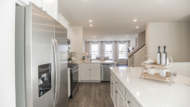 Photo - 527 N Palace Dr