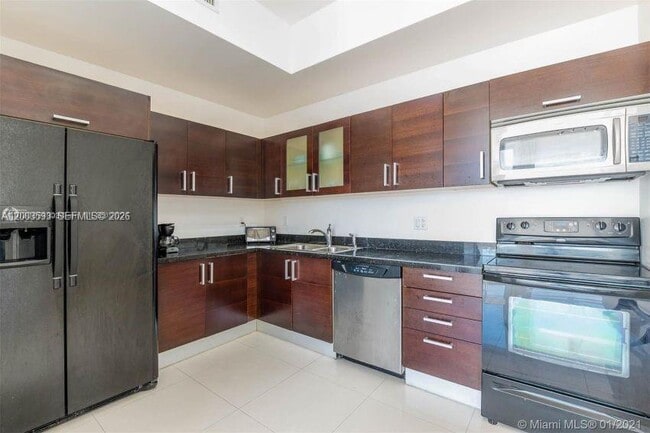 Photo - 3250 Grand Ave Unit 407