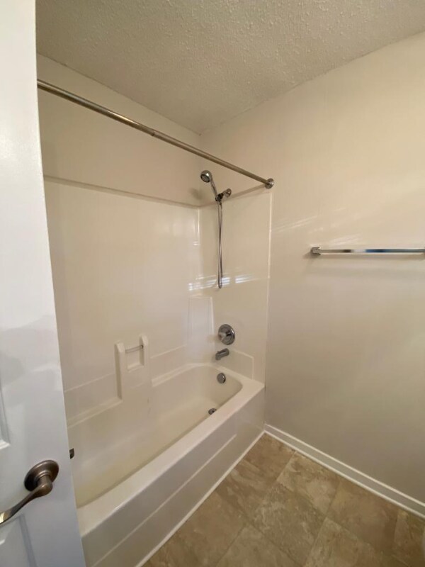 Photo - 124 Luden Dr