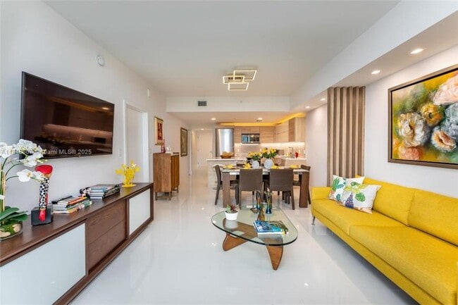 Building Photo - 2 bedroom in North Miami Beach FL 33160 Rental