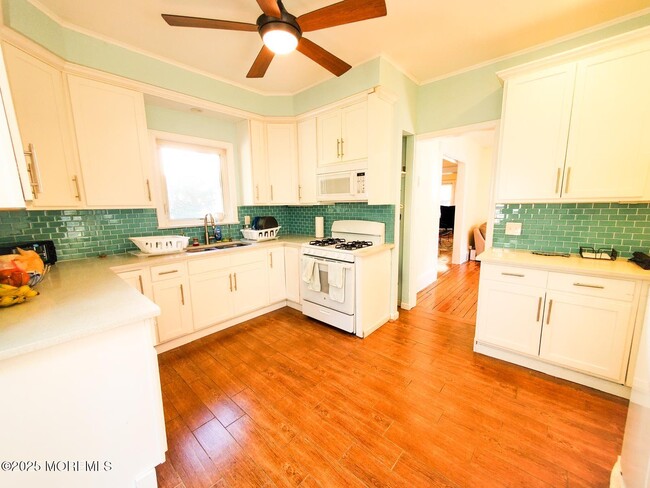 Photo - 407 Euclid Ave