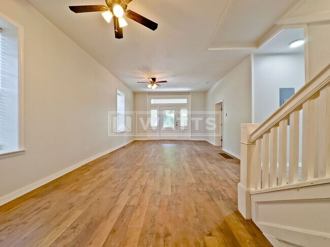 Photo - 1022 28th Pl S Unidad #3