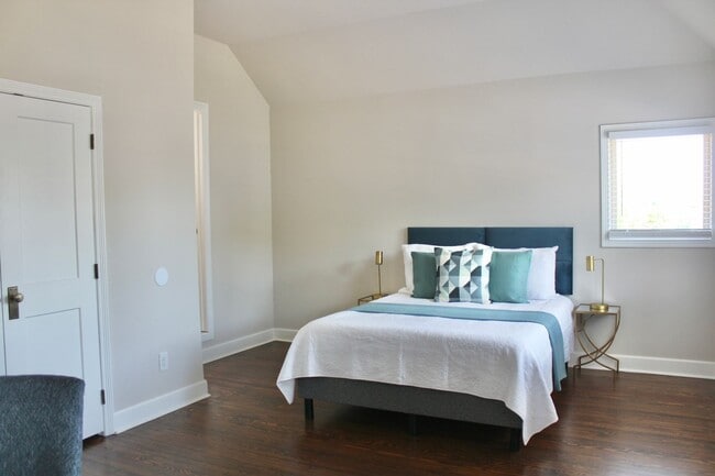 Rosedale - Rosedale Apartment Unit C