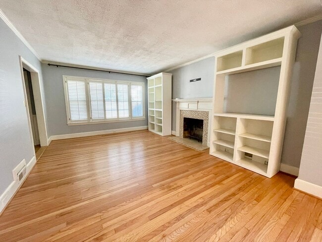 Photo - Forest Hills