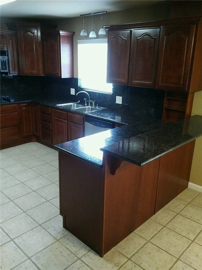 Photo - 1720 E Zion Rd
