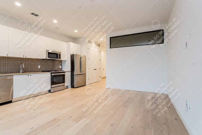 Photo - 2 br, 1 bath Condo - 800 Embassy Dr 418 418