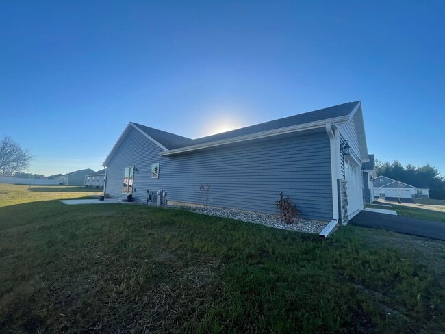 Photo - 995 Morning Star Ln