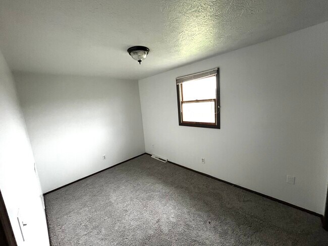 Photo - 152 N 24th St