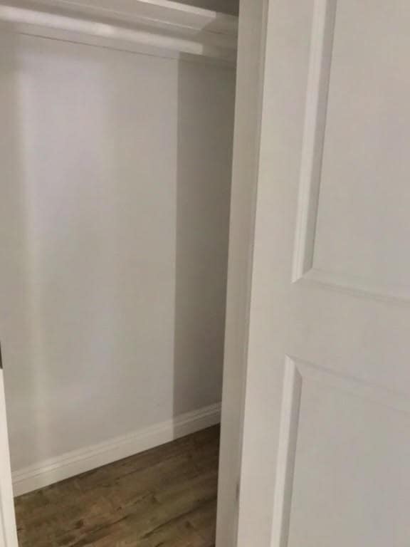 Building Photo - Beautifully updated house in Burbank Blvd is now available for rent