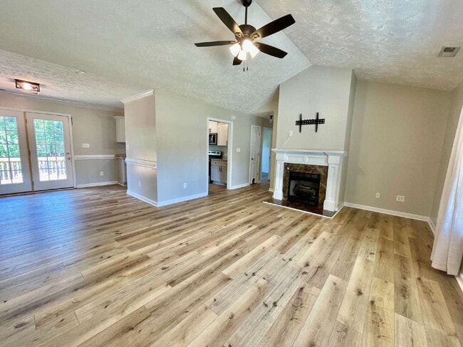 Photo - 3-Bed, 2-Bath Nest With Bonus Room In Faye...