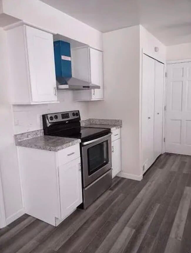 Photo - 29155 Milton Ave