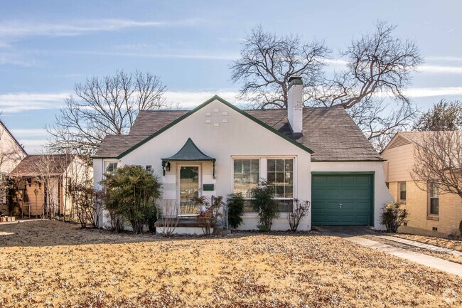 Building Photo - Vintage Cottage Rental