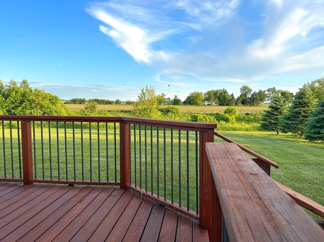 105 Prairie Dr