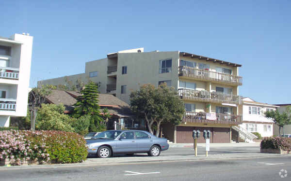 Photo - 296 Hermosa Ave Apartments
