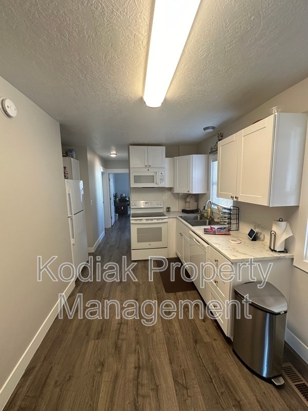 Photo - 580 N Main St Unit A