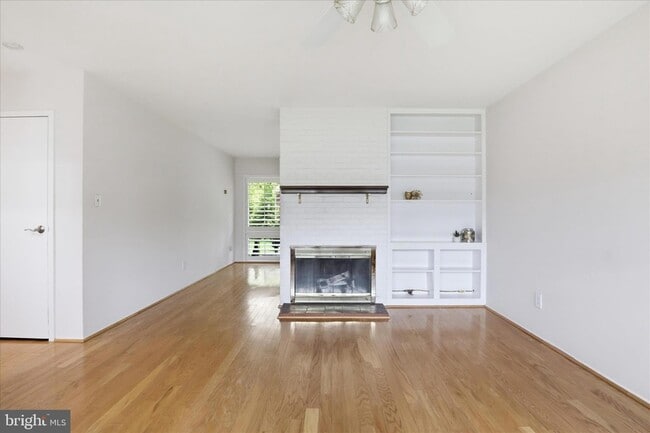 Photo - 6320 Howe Pl