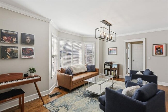 Photo - 3873 Roswell Rd NE