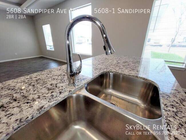Building Photo - 5608 Sandpiper Ave Unit 5608-1 Sandipiper