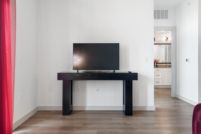 Photo - 1301 Leah Ave Unidad FL1-ID1355779P