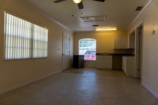 Photo - 2204 Fan Palm Dr