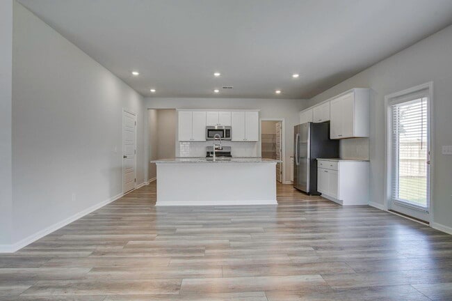 Photo - 142 Paddle Boat Wy