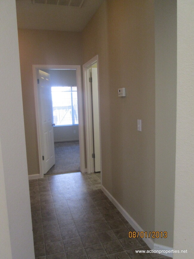 Photo - Rocklin Single Story Great Room 3 Bedroom 3 Car Large Yard Gardner