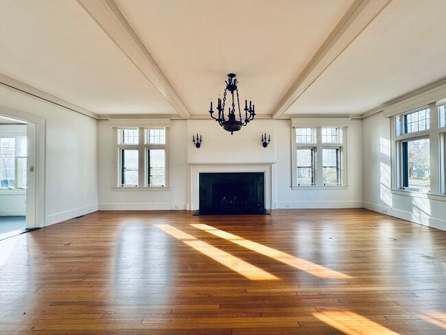 Photo - 671 Prospect St