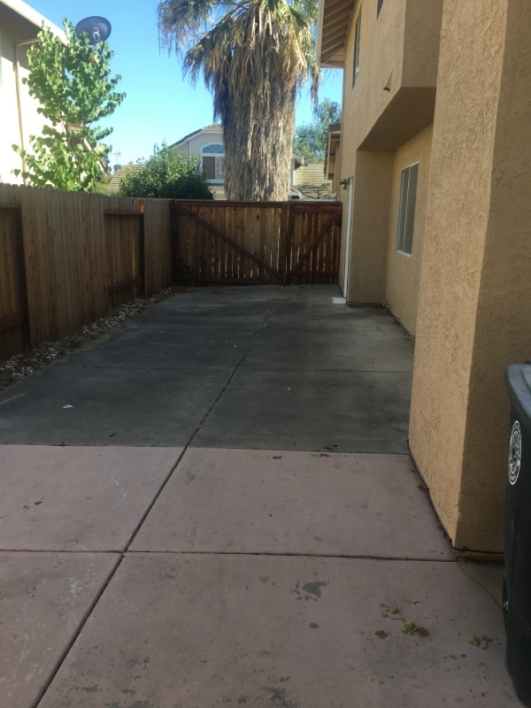 Photo - 8669 Gossamer Way