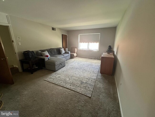 Photo - 16 Apel Ave
