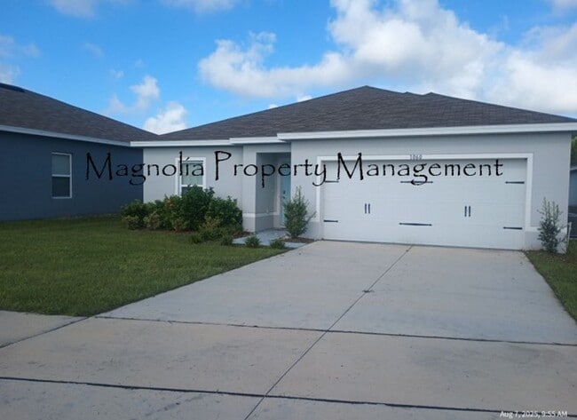 Building Photo - 4 Bedroom 2 Bathroom, Community pool Rental
