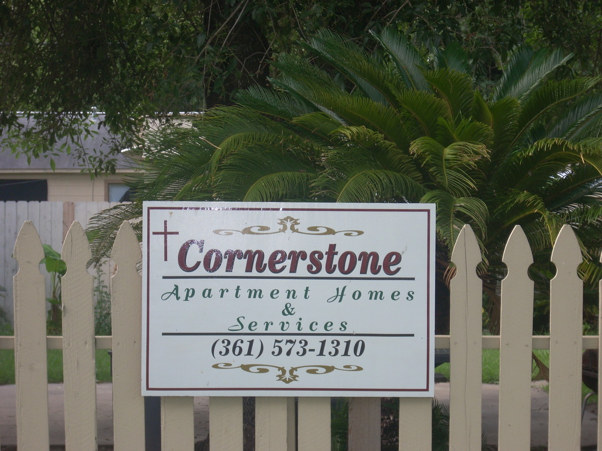 Cornerstone Apartment Homes - 1806 Lawndale Ave Apartamentos Unidad 1806 Lawndale