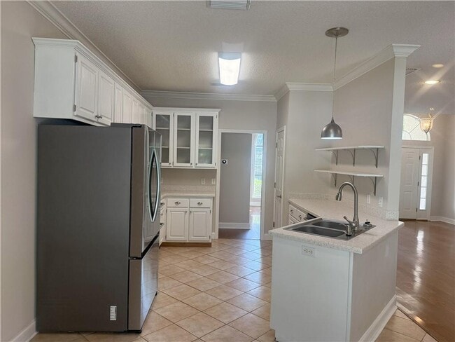 Photo - 141 Royal Dr