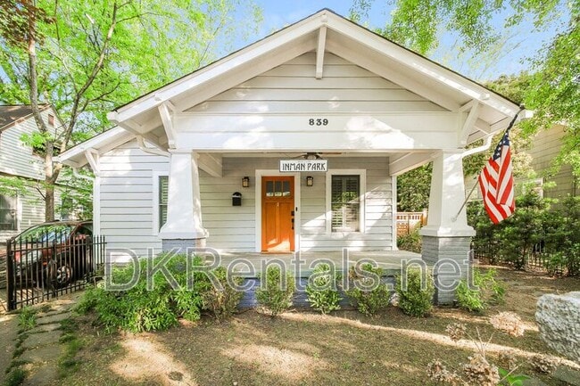 Building Photo - 839 Lake Ave NE